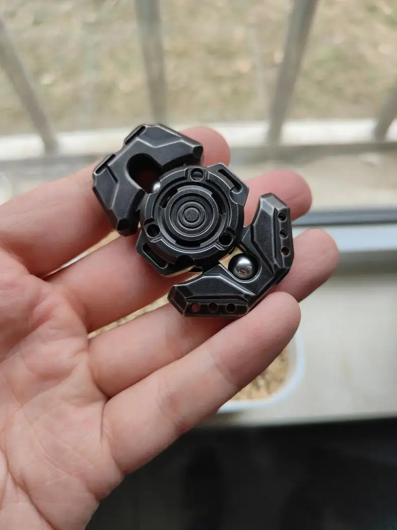 Second-hand Fingertip gyro black mamba stainless steel material. Fidget Spinner Asymmetrical design
Second-hand Fingertip gyro black mamba stainless steel material. Fidget Spinner Asymmetrical design