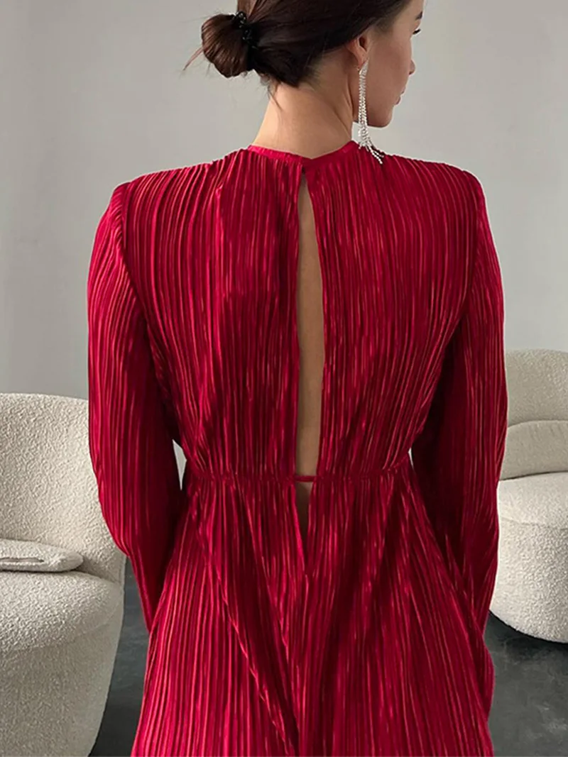 2022 Autumn Winter Women Elegant Solid Red Maxi Pleated Dress Long Sleeve Hollow Out Slim Bodycon Evening Pencil Dress For Women
2022 Autumn Winter Women Elegant Solid Red Maxi Pleated Dress Long Sleeve Hollow Out Slim Bodycon Evening Pencil Dress For Women