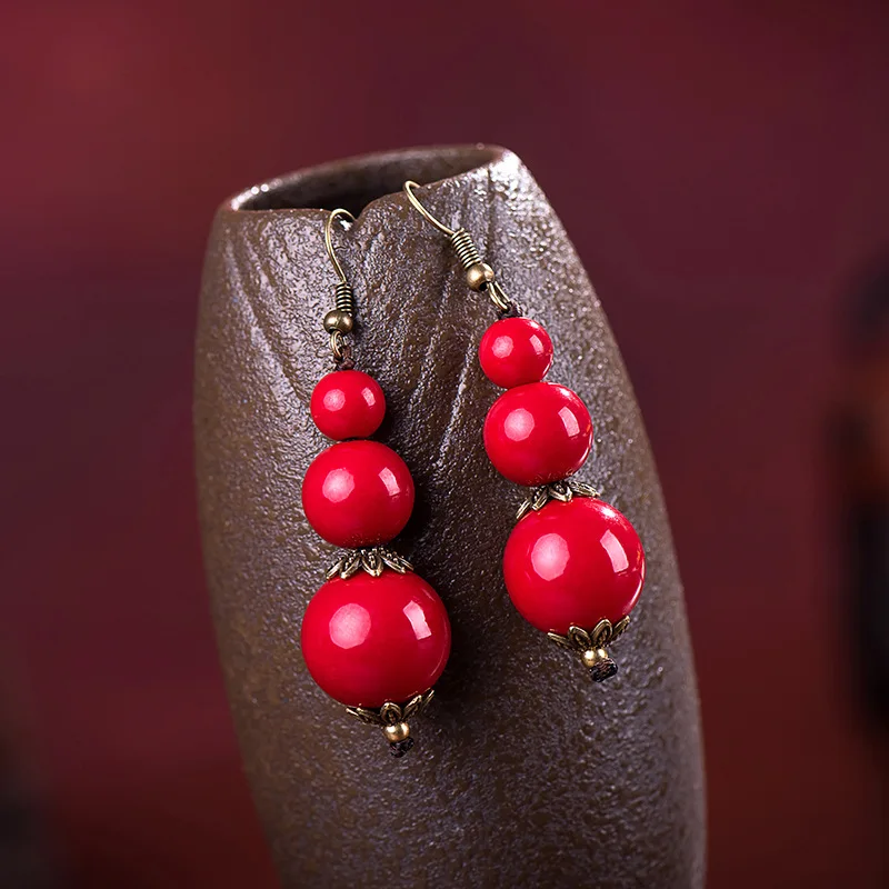 Fashion ethnic style red beads simple earrings female retro wild fashion hand-woven red bean earrings
Fashion ethnic style red beads simple earrings female retro wild fashion hand-woven red bean earrings