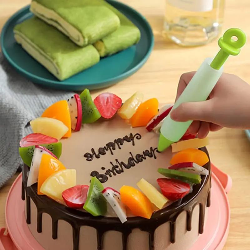 4PCS Nozzle Cake Decorating Flower Pen Chocolate Cream Jam Squeezed Gun Syringe Pastry Cookie Painting Writing Baking Tool
4PCS Nozzle Cake Decorating Flower Pen Chocolate Cream Jam Squeezed Gun Syringe Pastry Cookie Painting Writing Baking Tool