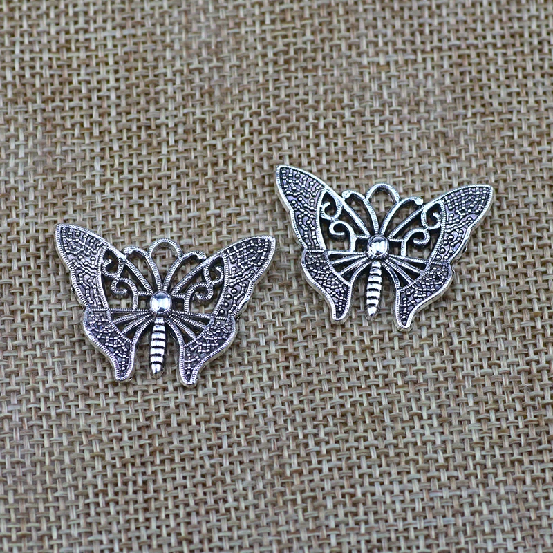 10pcs 23*31mm Butterfly Charm Pendants Silver Color Pendants Antique Jewelry Making DIY Handmade Craft Pendant
10pcs 23*31mm Butterfly Charm Pendants Silver Color Pendants Antique Jewelry Making DIY Handmade Craft Pendant