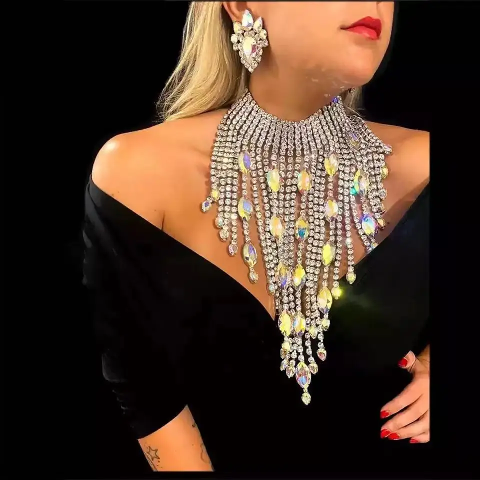 New Fashion Crystal Bridal Jewelry For Women Luxury Rhinestone Tassel Choker Water Drop Chain Exaggerated Collars Necklaces
New Fashion Crystal Bridal Jewelry For Women Luxury Rhinestone Tassel Choker Water Drop Chain Exaggerated Collars Necklaces