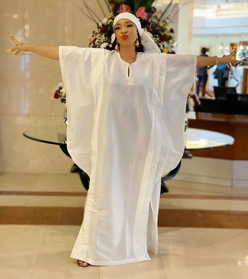 African mothers BUBU Islamic ethnic clothing loose robe 2022 custom quality shiny fabric elegant fashion
African mothers BUBU Islamic ethnic clothing loose robe 2022 custom quality shiny fabric elegant fashion