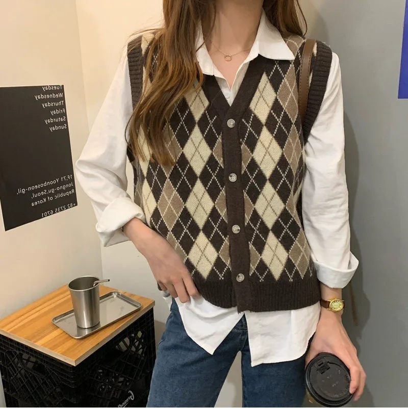 Vintage Diamond V-Neck Vest Vest Knit Cardigan Women Contrast Loose Casual Sweatshirts 2021 Spring Autumn New Fashion Y2k Indie
Vintage Diamond V-Neck Vest Vest Knit Cardigan Women Contrast Loose Casual Sweatshirts 2021 Spring Autumn New Fashion Y2k Indie