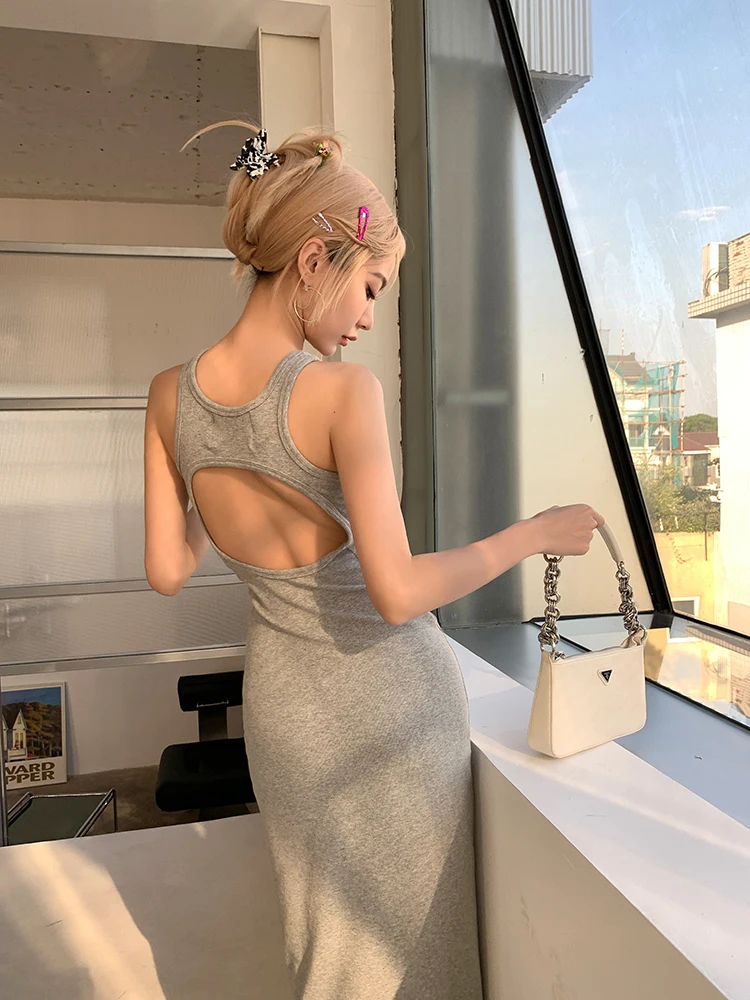 Женское облегающее платье без рукавов, повседневное ажурное платье-майка средней длины с открытой спиной, лето 2022
Женское облегающее платье без рукавов, повседневное ажурное платье-майка средней длины с открытой спиной, лето 2022