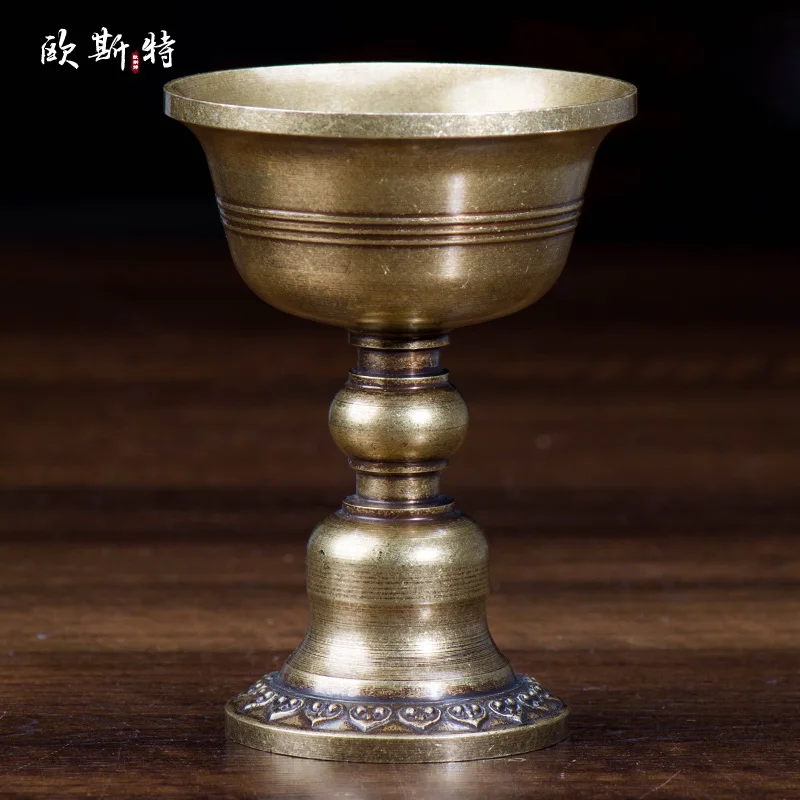 Metal Candle Holder Bronze Table China Vintage Small Tealight Candle Lanterns Simple Soporte Vela Romantic Home Decor XX60WC 
Metal Candle Holder Bronze Table China Vintage Small Tealight Candle Lanterns Simple Soporte Vela Romantic Home Decor XX60WC