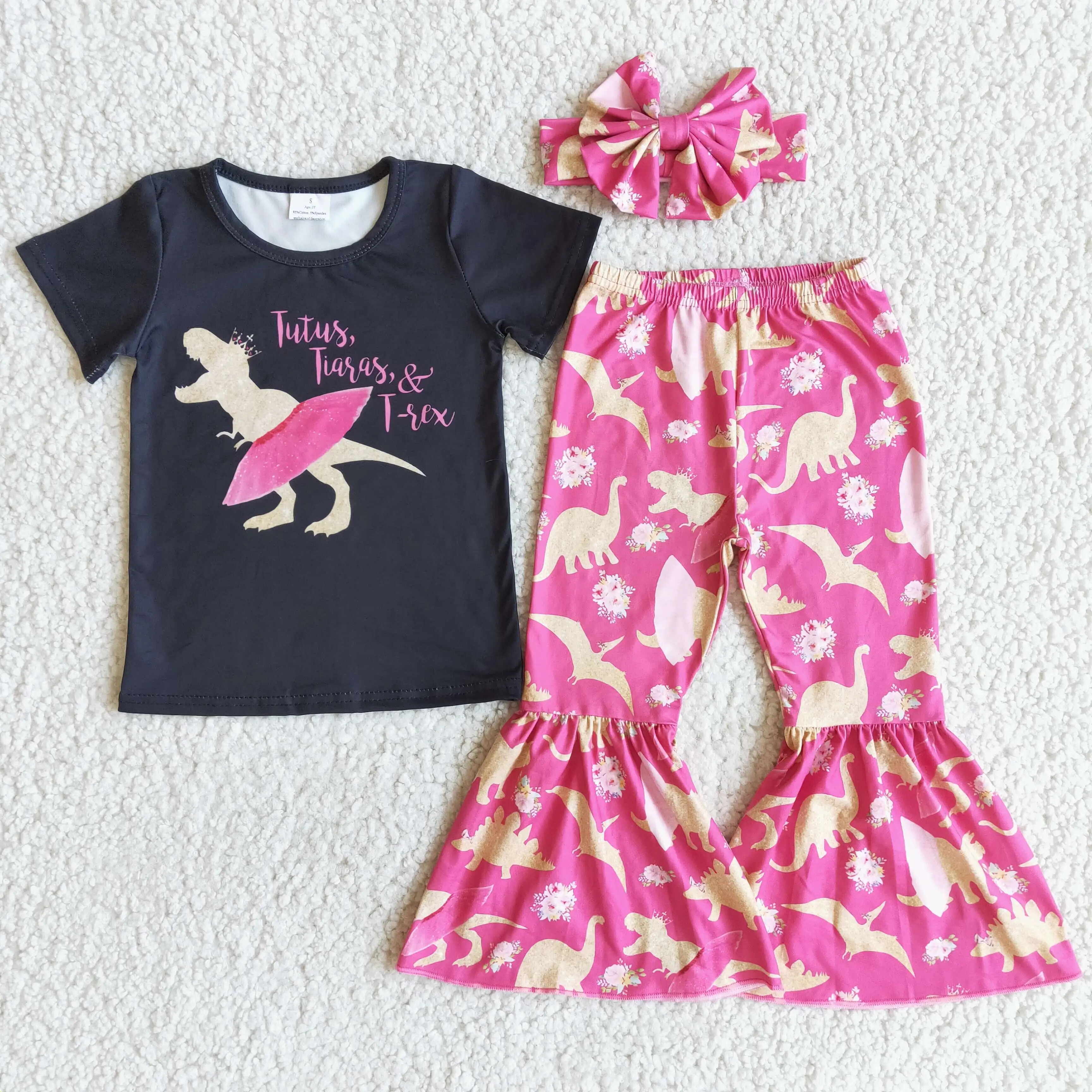Boutique girl kids clothing sets dinosaur printing short sleeves shirt bell pants and bow three piece new kids clothing set
Boutique girl kids clothing sets dinosaur printing short sleeves shirt bell pants and bow three piece new kids clothing set
