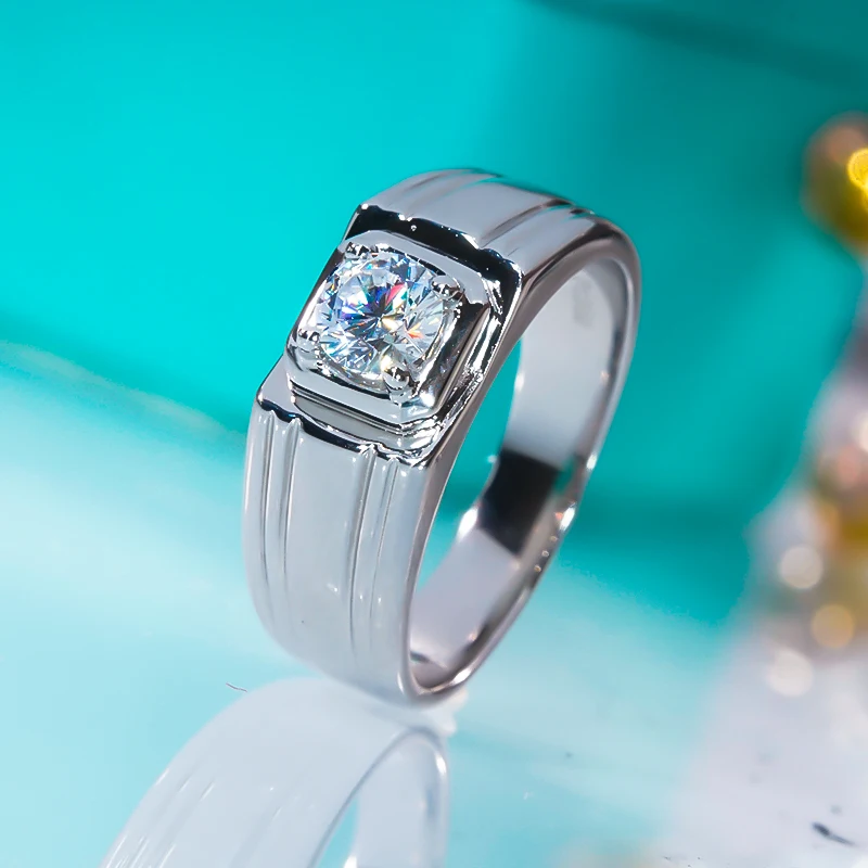 QINHUAN D Color Moissanite with Certificate Men's Ring S925 Sterling Silver Platinum Plated High Jewelry for Men Wedding Bands
QINHUAN D Color Moissanite with Certificate Men's Ring S925 Sterling Silver Platinum Plated High Jewelry for Men Wedding Bands