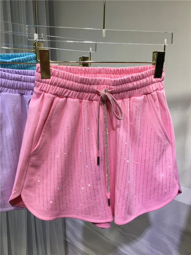 Hot Drill Gypsophila Sparkling Female Shorts 2022 New Summer Loose Sweatshorts Drawstring Elastic Waist Wide Leg Cotton Shorts
Hot Drill Gypsophila Sparkling Female Shorts 2022 New Summer Loose Sweatshorts Drawstring Elastic Waist Wide Leg Cotton Shorts