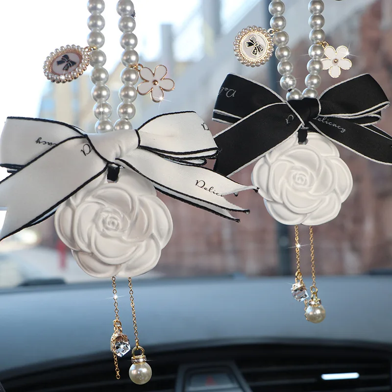 

Pearl Camellia Flower Tassel Car Pendant Gypsum Aromatherapy Auto Rearview Mirror Hanging Ornaments Decoration Accessories Girls