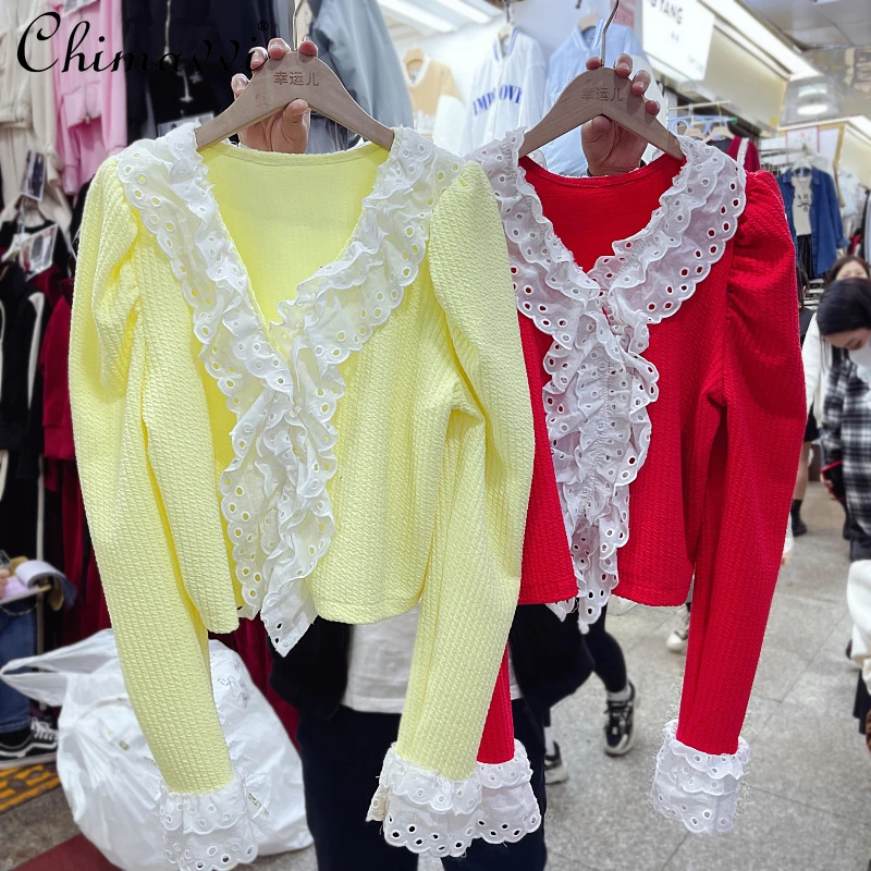2022 Spring New Ladies Korean Style Fashion Sweet Lace Ruffles Shirt Women's Graceful Puff Sleeve Blouses Simple V-neck Top
2022 Spring New Ladies Korean Style Fashion Sweet Lace Ruffles Shirt Women's Graceful Puff Sleeve Blouses Simple V-neck Top