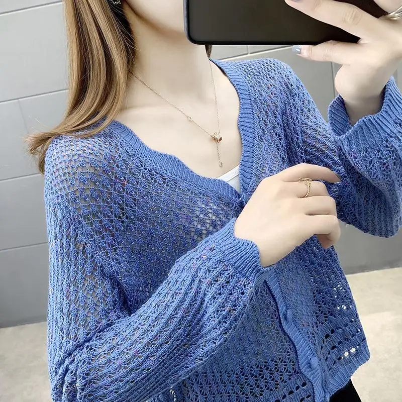 2022 Women Spring Summer New Hollow Out Knitted Cardigans Female Short Loose Sunscreen Coats Ladies Thin Casual Jackets U70
2022 Women Spring Summer New Hollow Out Knitted Cardigans Female Short Loose Sunscreen Coats Ladies Thin Casual Jackets U70