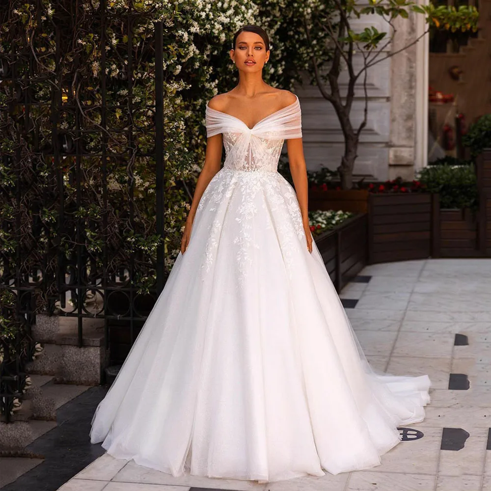 Modern Illusion Off the Shouder Boho Wedding Dress 2022 Elegant Long Strapess Applique Embroidery Bidal Gown Lace Up Back
Modern Illusion Off the Shouder Boho Wedding Dress 2022 Elegant Long Strapess Applique Embroidery Bidal Gown Lace Up Back