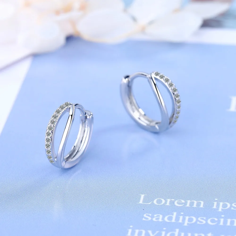 New in Sterling Silver 925 Small Hoop Earrings For Women Wedding Luxury Designer Jewelry Wholesale Accessories Free Shipping
New in Sterling Silver 925 Small Hoop Earrings For Women Wedding Luxury Designer Jewelry Wholesale Accessories Free Shipping