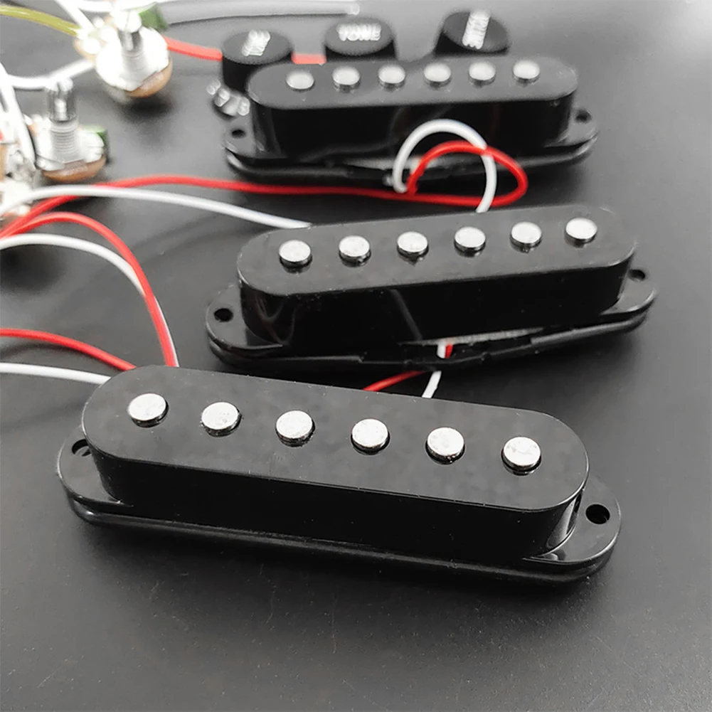 High Quality New Guitarist Performance Pickup Wiring Harness Guitar Prewired 1 Set 2T1V 500K Knob ABS With Knob Cap
High Quality New Guitarist Performance Pickup Wiring Harness Guitar Prewired 1 Set 2T1V 500K Knob ABS With Knob Cap