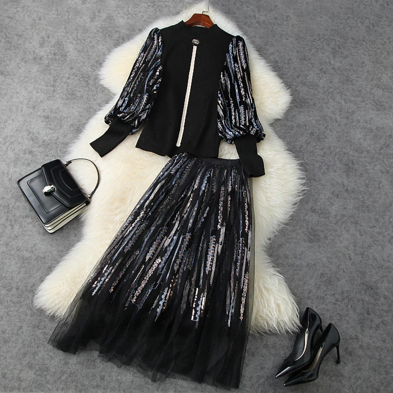 HIGH QUALITY 2022 New Designer Runway Suit Set Women's Velvet Splicing Knitting Top+Embroidered Mesh Skirt Suit
HIGH QUALITY 2022 New Designer Runway Suit Set Women's Velvet Splicing Knitting Top+Embroidered Mesh Skirt Suit