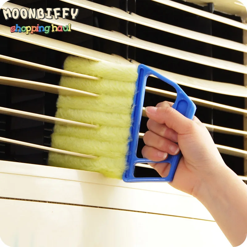 1x Brush Microfibre Venetian Blind Clean Dust Cleaner Slats Mini Duster Window cleaning brush air Duster cleaner
1x Brush Microfibre Venetian Blind Clean Dust Cleaner Slats Mini Duster Window cleaning brush air Duster cleaner