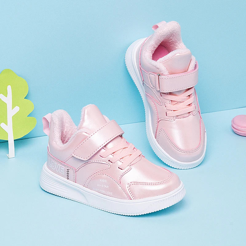 2022 New Casual Shoes For Boys With Fur Running Shoes Kids Girls Soft Leather Children Sneaker Unisex Designer School Shoes
2022 New Casual Shoes For Boys With Fur Running Shoes Kids Girls Soft Leather Children Sneaker Unisex Designer School Shoes