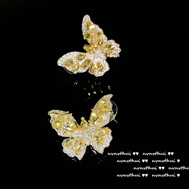 JitDoo New Trendy Charm 14K Real Gold Plated Butterfly Zircon Earrings for Women Jewelry AAA Zirconia Ladies Party Wedding Gift
JitDoo New Trendy Charm 14K Real Gold Plated Butterfly Zircon Earrings for Women Jewelry AAA Zirconia Ladies Party Wedding Gift
