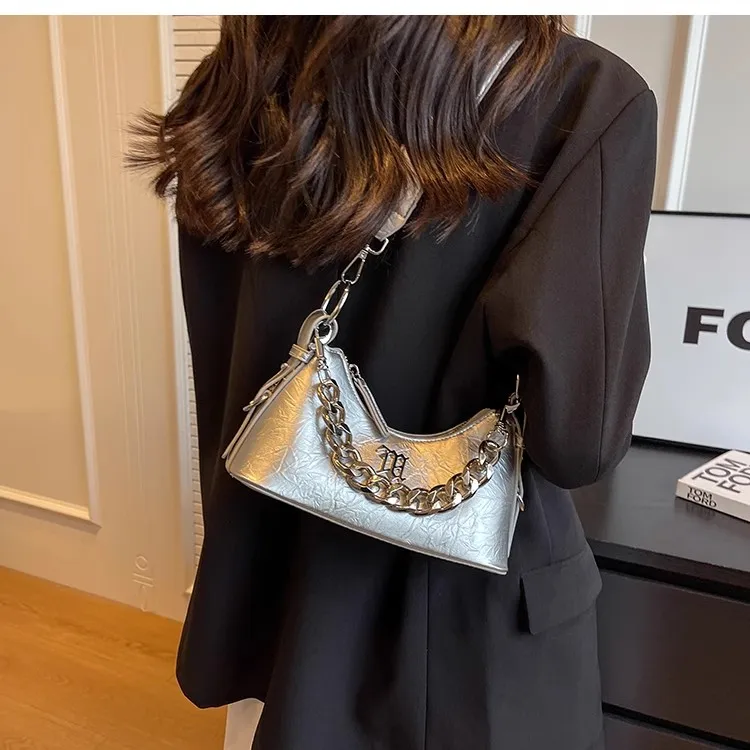 Famous brand design bags for women 2023 luxury bolso replica Fashion Retro Handbag Female tote bag chains bag shoulder bag
Famous brand design bags for women 2023 luxury bolso replica Fashion Retro Handbag Female tote bag chains bag shoulder bag