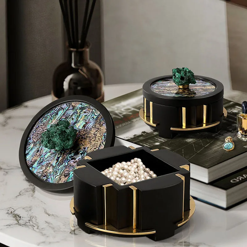 Modern Luxury Brass Wooden Shell Crafts Jewelry Key Storage Box Bedroom Entrance Living Room Home Soft Decoration Ornaments
Modern Luxury Brass Wooden Shell Crafts Jewelry Key Storage Box Bedroom Entrance Living Room Home Soft Decoration Ornaments