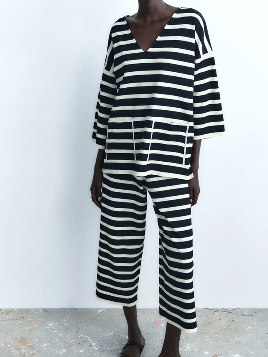 Striped Knitted Women Pants Sets V Neck Short Sleeve Tops Long Pant Woman 2 Pieces Suit 2023 Autumn Casual Fashion Female Outfit
Striped Knitted Women Pants Sets V Neck Short Sleeve Tops Long Pant Woman 2 Pieces Suit 2023 Autumn Casual Fashion Female Outfit