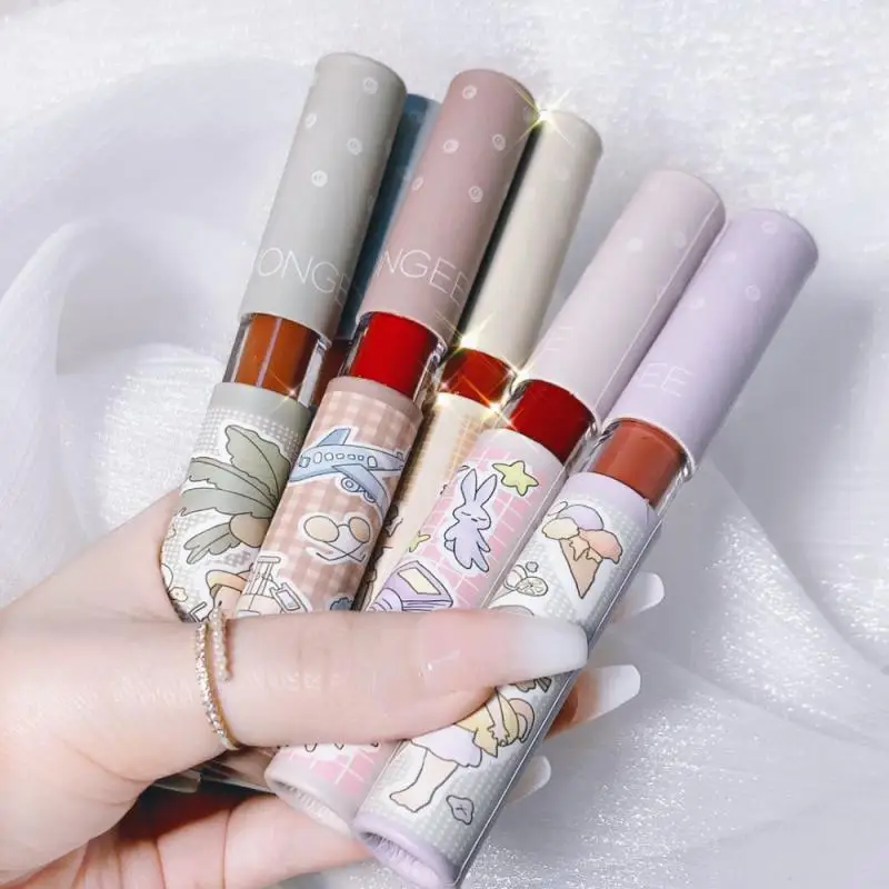VONGEE Matte Lip Glaze Set Escape Princess Gentle Non-stick Cup Waterproof Not Easy To Fade Long Lasting Lipstick Kit2021
VONGEE Matte Lip Glaze Set Escape Princess Gentle Non-stick Cup Waterproof Not Easy To Fade Long Lasting Lipstick Kit2021