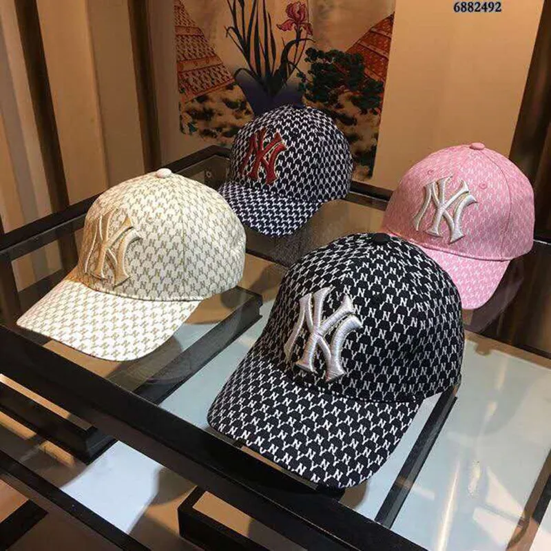 NY Brand Classic Baseball Cap Light Luxury Couple Designer Printing Three-dimensional Letter Embroidery Sun Protection Hat
NY Brand Classic Baseball Cap Light Luxury Couple Designer Printing Three-dimensional Letter Embroidery Sun Protection Hat