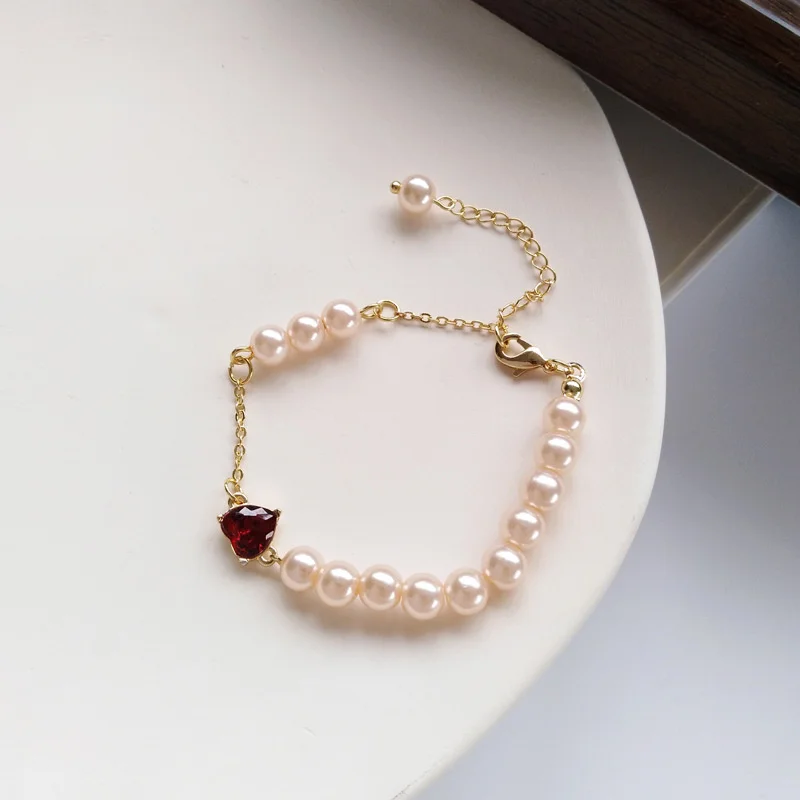 Explosive Personality Creative Love-shaped Fashion Temperament Simple Light Luxury Trend Ball Bracelet Ladies Wholesale
Explosive Personality Creative Love-shaped Fashion Temperament Simple Light Luxury Trend Ball Bracelet Ladies Wholesale