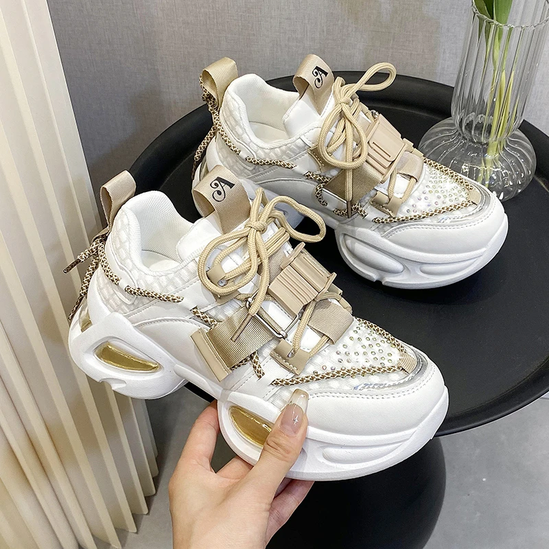 Fashion Women Sneakers Shiny Platform Sneakers Women Casual Shoes Chunky Sneaker Increase Designer Thick Sole Dad Shoes Spring
Fashion Women Sneakers Shiny Platform Sneakers Women Casual Shoes Chunky Sneaker Increase Designer Thick Sole Dad Shoes Spring