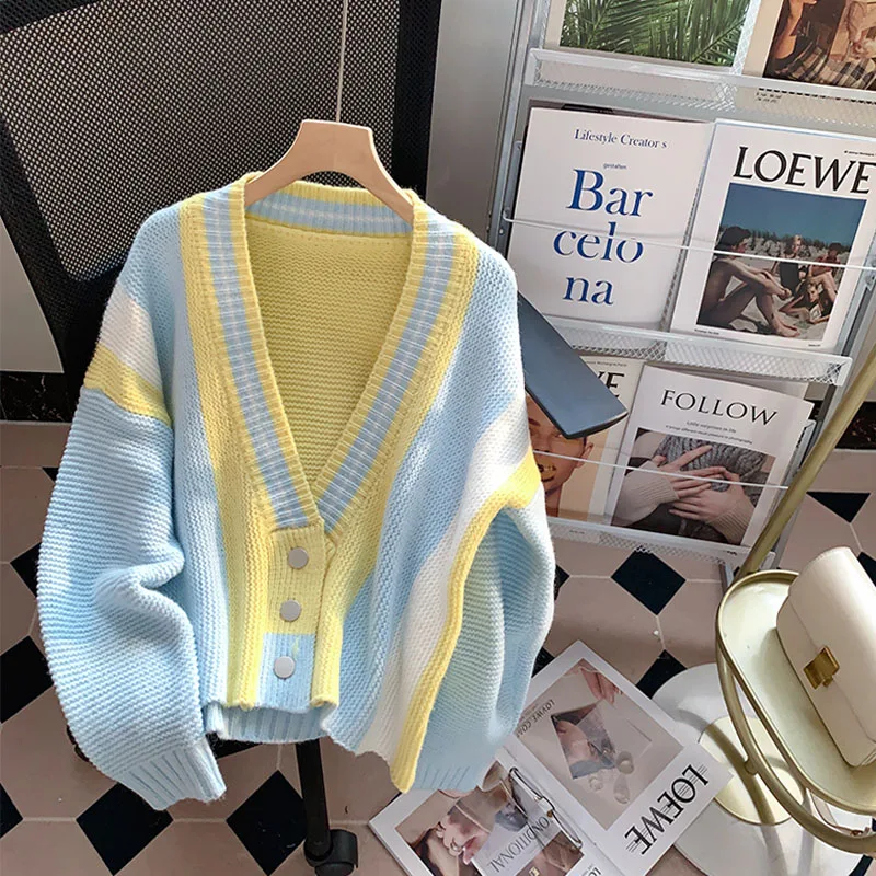 High Quality Deep V Neck 2022 New Autumn Winter Sweaters Cardigan Striped Sweet Long Sleeve Sweater Coats for Women
High Quality Deep V Neck 2022 New Autumn Winter Sweaters Cardigan Striped Sweet Long Sleeve Sweater Coats for Women