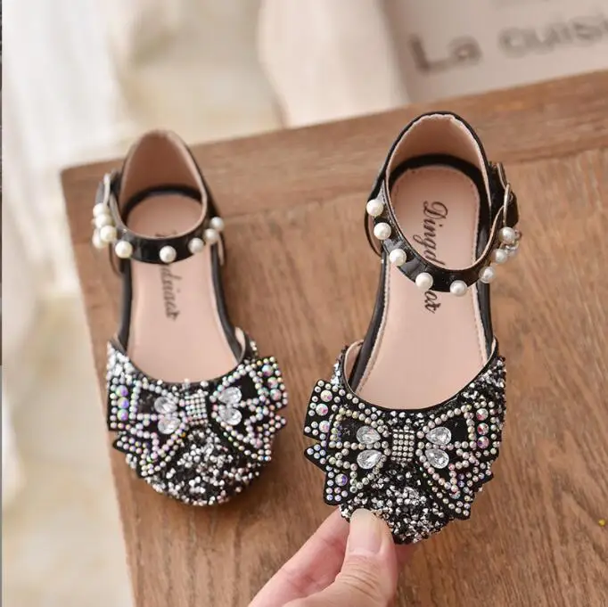 Sexy Classic Girls Sequin Lace Bow Kids Shoes Girls Cute Pearl Princess Dance Single Casual Shoe Children's Party Wedding Shoes
Sexy Classic Girls Sequin Lace Bow Kids Shoes Girls Cute Pearl Princess Dance Single Casual Shoe Children's Party Wedding Shoes