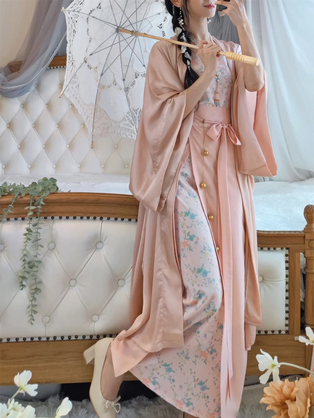 Женский Дизайнерский Костюм Hanfu для студентов, супер Сказочный цветочный костюм в стиле Хань, китайское платье, старинный китайский костюм
Женский Дизайнерский Костюм Hanfu для студентов, супер Сказочный цветочный костюм в стиле Хань, китайское платье, старинный китайский костюм