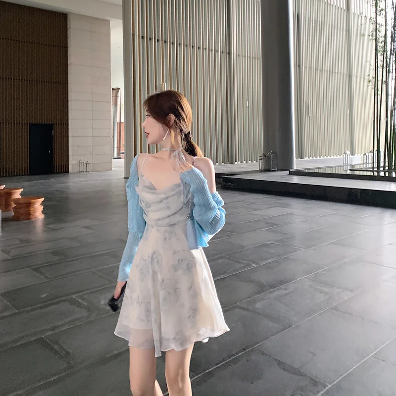 

Платье женское тонкое с открытой спиной, Модное шифоновое пикантное цветочное мини-платье на бретелях-спагетти, с V-образным вырезом, лето