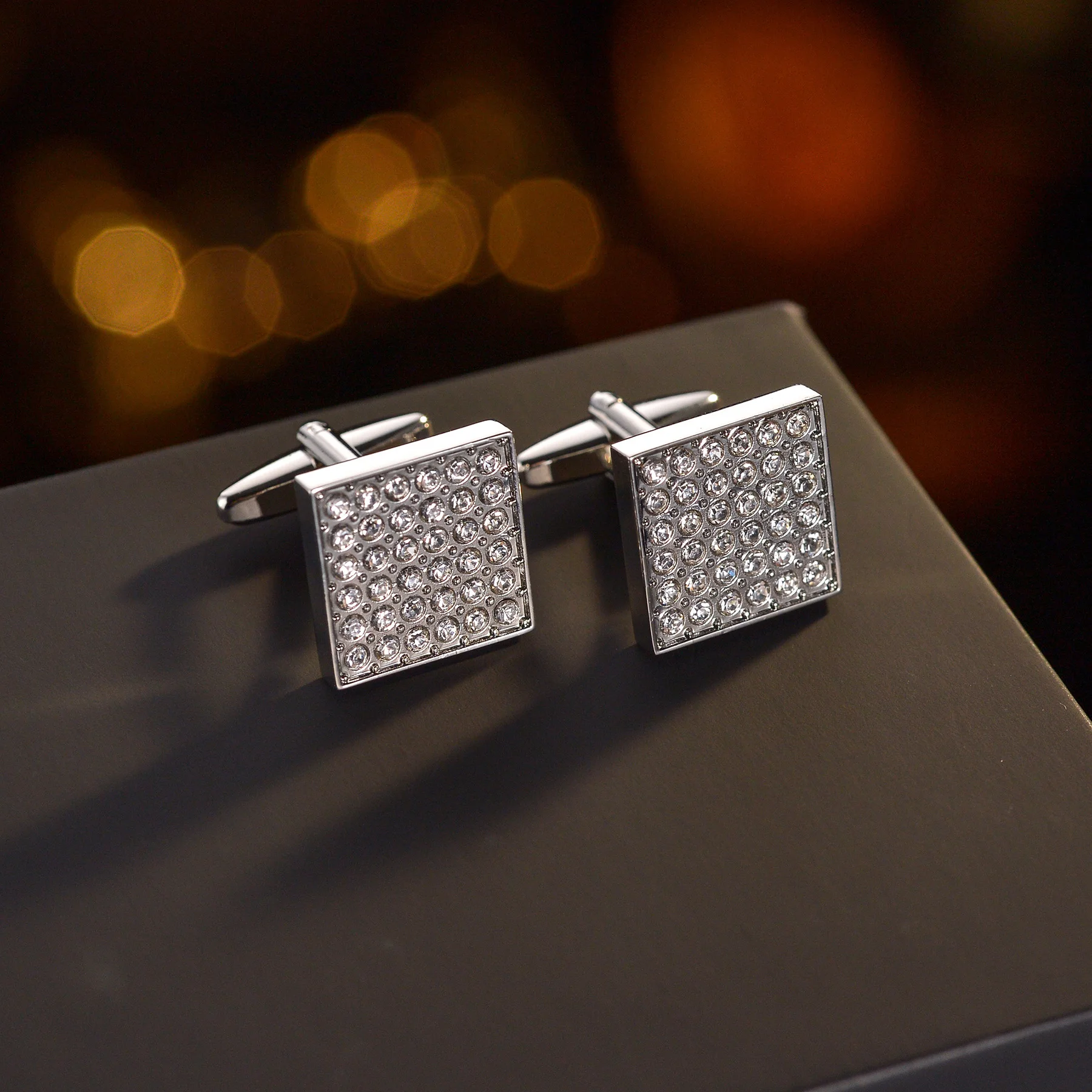 Square Cufflinks Crystal Cufflinks Men's French Shirt Cufflinks High-graded Luxury Gifts for Men Wedding Birthday Business
Square Cufflinks Crystal Cufflinks Men's French Shirt Cufflinks High-graded Luxury Gifts for Men Wedding Birthday Business