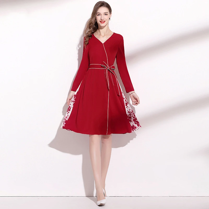 Women's Long-Sleeved Dress M-XXL Autumn 2022 V-Neck Printed Pleated Patchwork Slimming Lace-Up Waist A-Line Elegant Knee Length
Women's Long-Sleeved Dress M-XXL Autumn 2022 V-Neck Printed Pleated Patchwork Slimming Lace-Up Waist A-Line Elegant Knee Length
