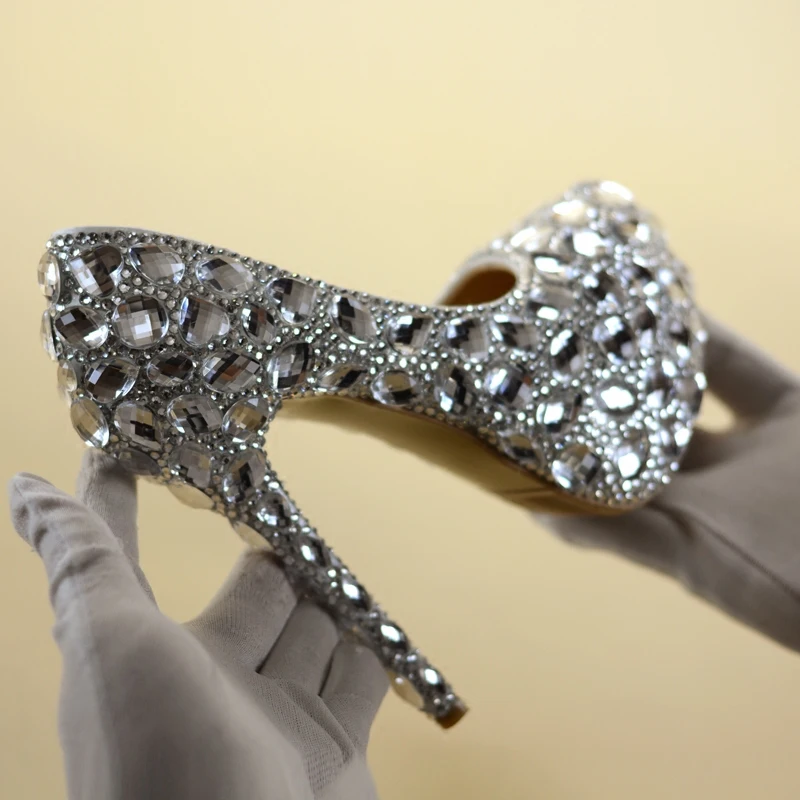 Bling Bling Diamond Rhinestone Wedding Pumps Woman Crystal Platform Super High Heels Pointed Toe Stage Performance Banquet Shoes
Bling Bling Diamond Rhinestone Wedding Pumps Woman Crystal Platform Super High Heels Pointed Toe Stage Performance Banquet Shoes