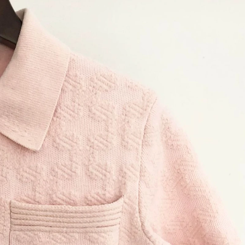 2023 Spring and Summer New Women Lapel Knitted Metal Buckle All-match Casual Cardigan
2023 Spring and Summer New Women Lapel Knitted Metal Buckle All-match Casual Cardigan