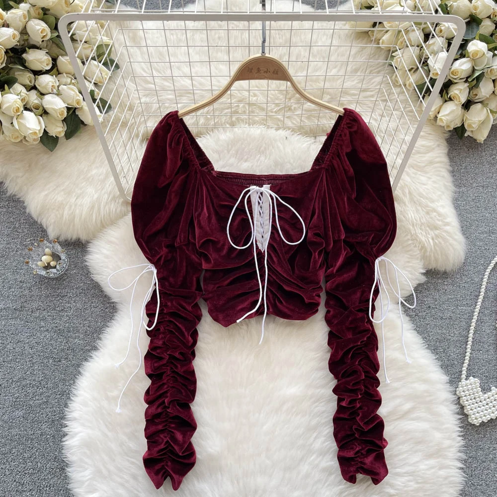 Autumn and Winter Design Sense Drawstring Ties Ruffle One Shoulder Square Neck Velvet Slim Bubble Sleeve Niche Tops
Autumn and Winter Design Sense Drawstring Ties Ruffle One Shoulder Square Neck Velvet Slim Bubble Sleeve Niche Tops