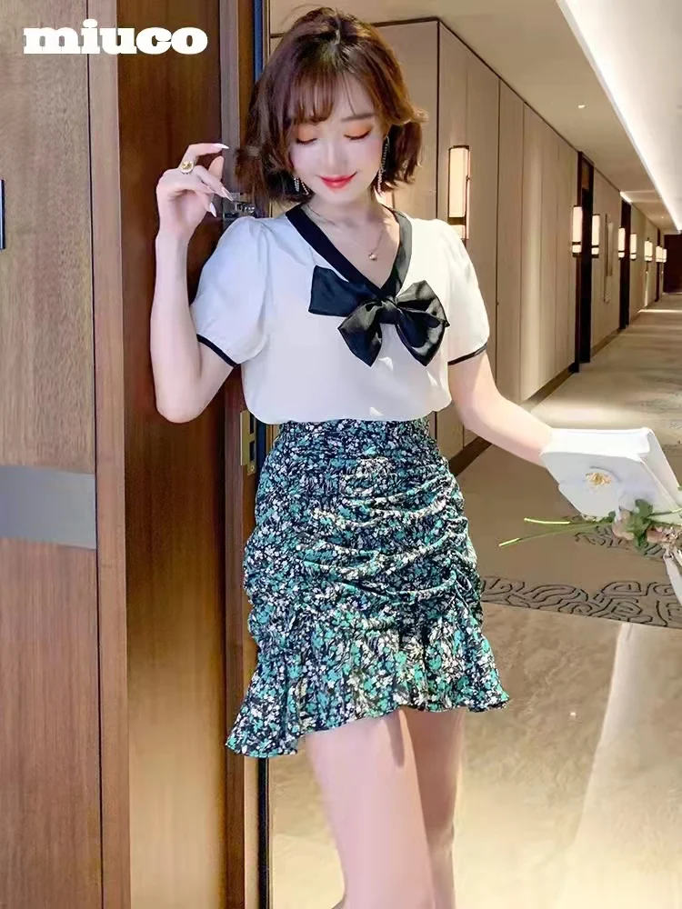 Summmer Woman Chiffon Lanon Mini Bow V-neck New Fashion Print Short Sleeves Two Pieces Women's Sets Female
Summmer Woman Chiffon Lanon Mini Bow V-neck New Fashion Print Short Sleeves Two Pieces Women's Sets Female