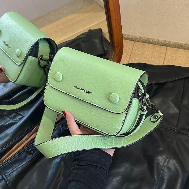 Fashion Bags Solid Leather Flip Crossbody Bags for Women 2023 Trend Quality Shoulder Bag Designer Ladies Tote Handbag and Purses
Fashion Bags Solid Leather Flip Crossbody Bags for Women 2023 Trend Quality Shoulder Bag Designer Ladies Tote Handbag and Purses