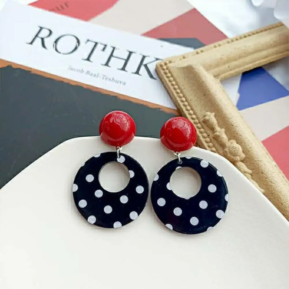 Charming Pendant Earrings Wear-resistant Fade-resistant Hypoallergenic Drop Earrings Jewelry Accessory 
Charming Pendant Earrings Wear-resistant Fade-resistant Hypoallergenic Drop Earrings Jewelry Accessory