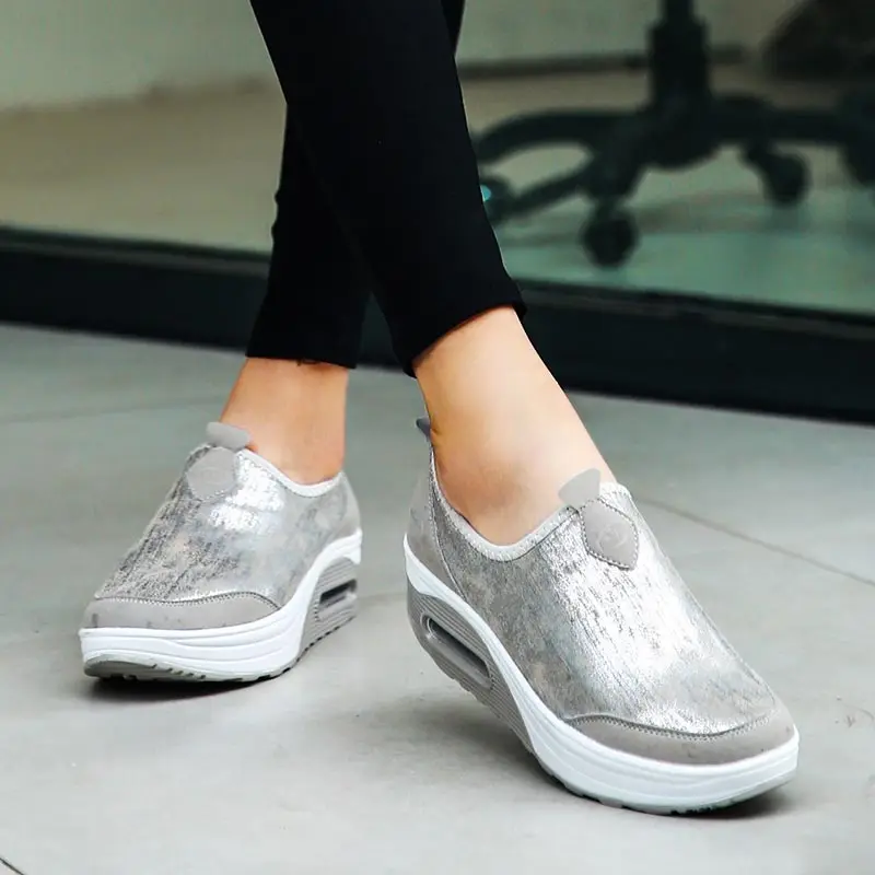 Gym sneakers thick bottom Running woman style Women's winter sport shoes women's sports shoes brands walking
Gym sneakers thick bottom Running woman style Women's winter sport shoes women's sports shoes brands walking