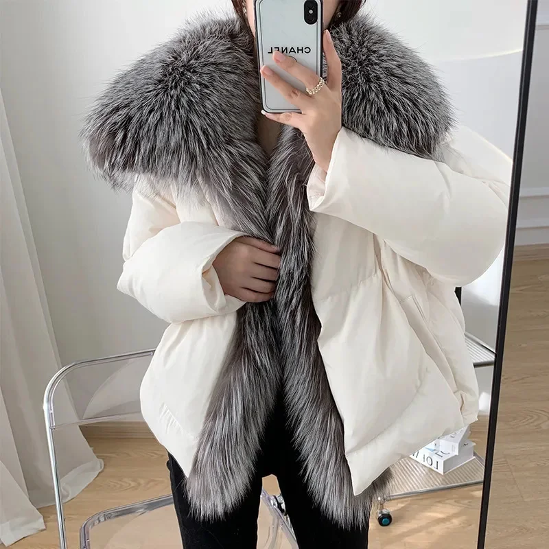 

Haining silver fox fur collar white goose down jacket women's short coat 2024 winter new young
