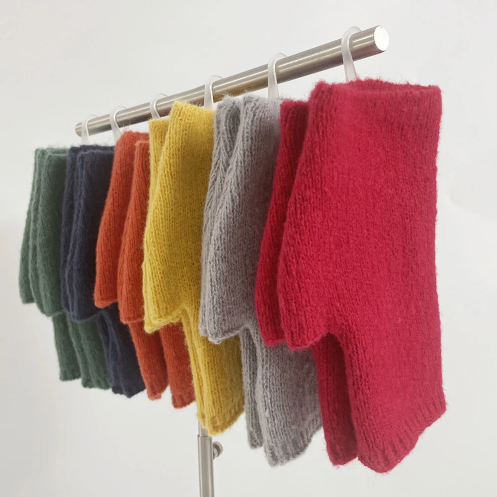 Korean New Half-finger Gloves Female Autumn And Winter Wool Warmth Fingerless Students Touch Screen Thick Knitted Wristband INS
Korean New Half-finger Gloves Female Autumn And Winter Wool Warmth Fingerless Students Touch Screen Thick Knitted Wristband INS