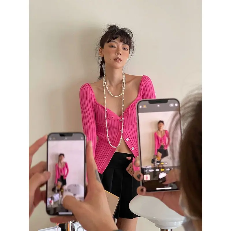 Lessel Square Collar Knitted Cardigan Women 2022 Early Autumn New Fashion Gentle Slim Design Sense of Niche Base Shirt
Lessel Square Collar Knitted Cardigan Women 2022 Early Autumn New Fashion Gentle Slim Design Sense of Niche Base Shirt