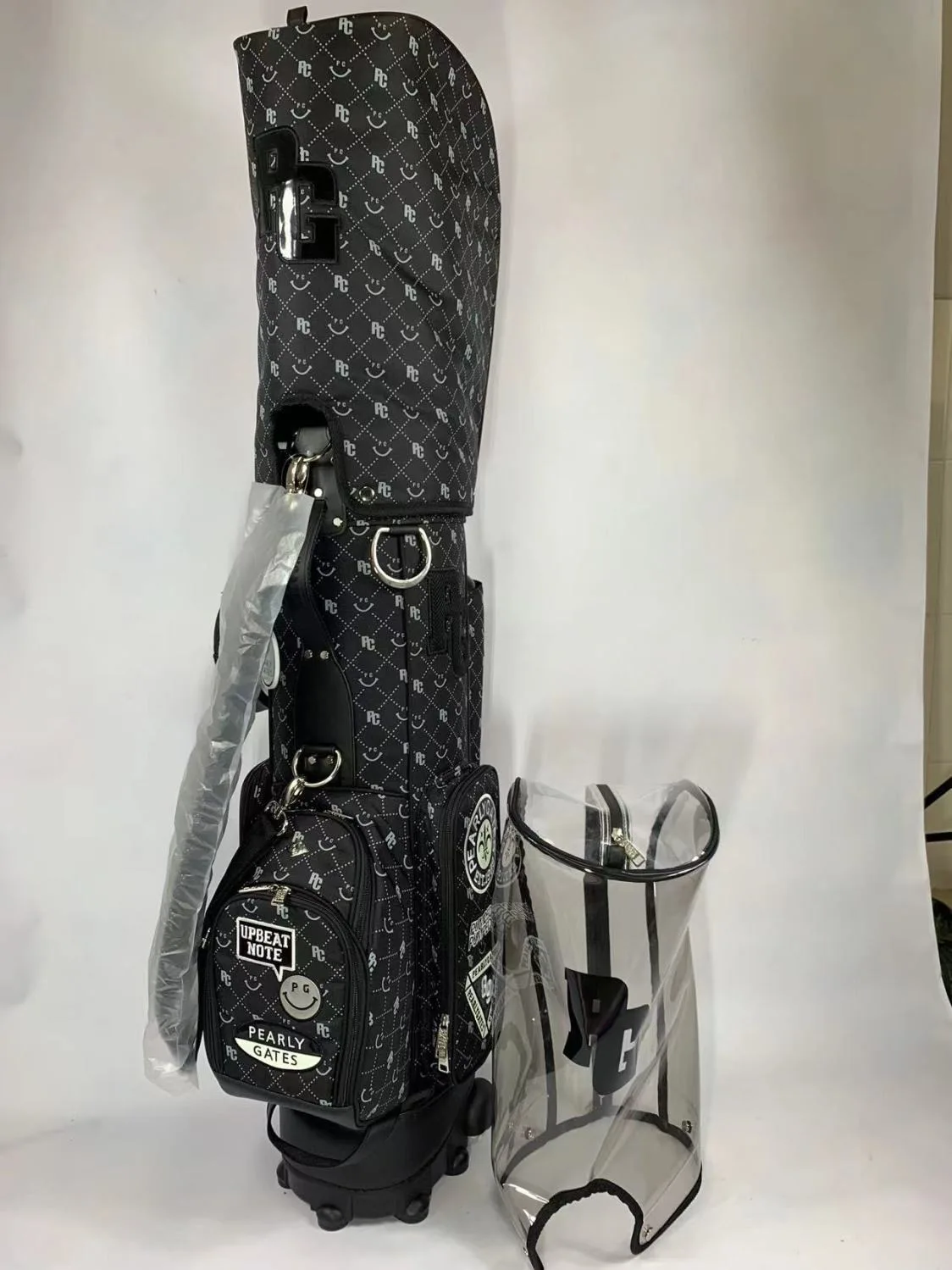New PG Smiley Golf Bag Pull Bar Bag Pulley Ultra Light Portable Large Capacity Multi-function Multi-purpose Two Caps
New PG Smiley Golf Bag Pull Bar Bag Pulley Ultra Light Portable Large Capacity Multi-function Multi-purpose Two Caps
