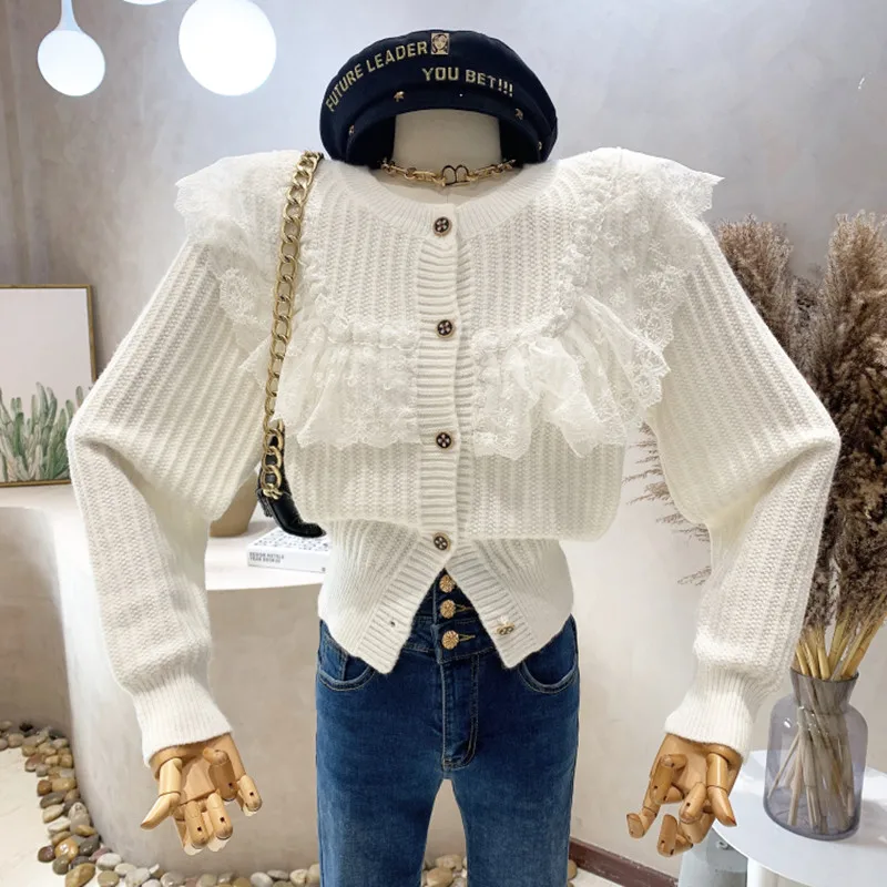 Niche Design New Women's Clothing 2022 Spring Lace Ruffle Long Sleeve Short Sweater Knit Cardigan Tops
Niche Design New Women's Clothing 2022 Spring Lace Ruffle Long Sleeve Short Sweater Knit Cardigan Tops