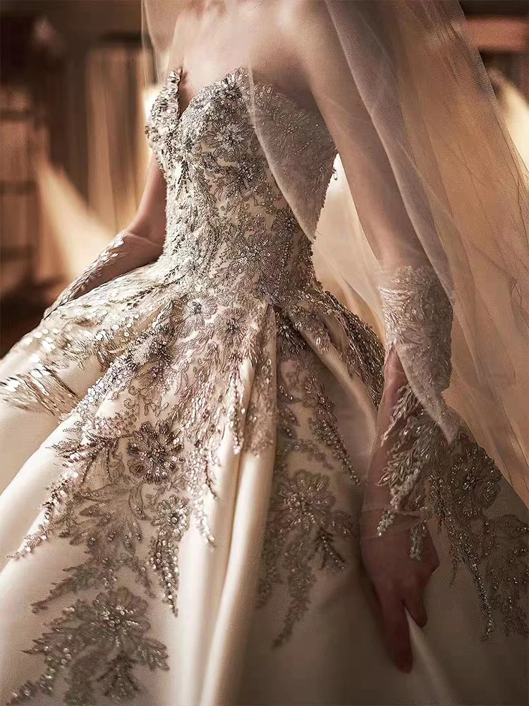 2023 A-line Wedding Dress Bridal Gown Exquisite Long Sleeve VNeck Embellished Lace Embroidered Romantic Princess Veil Bride
2023 A-line Wedding Dress Bridal Gown Exquisite Long Sleeve VNeck Embellished Lace Embroidered Romantic Princess Veil Bride