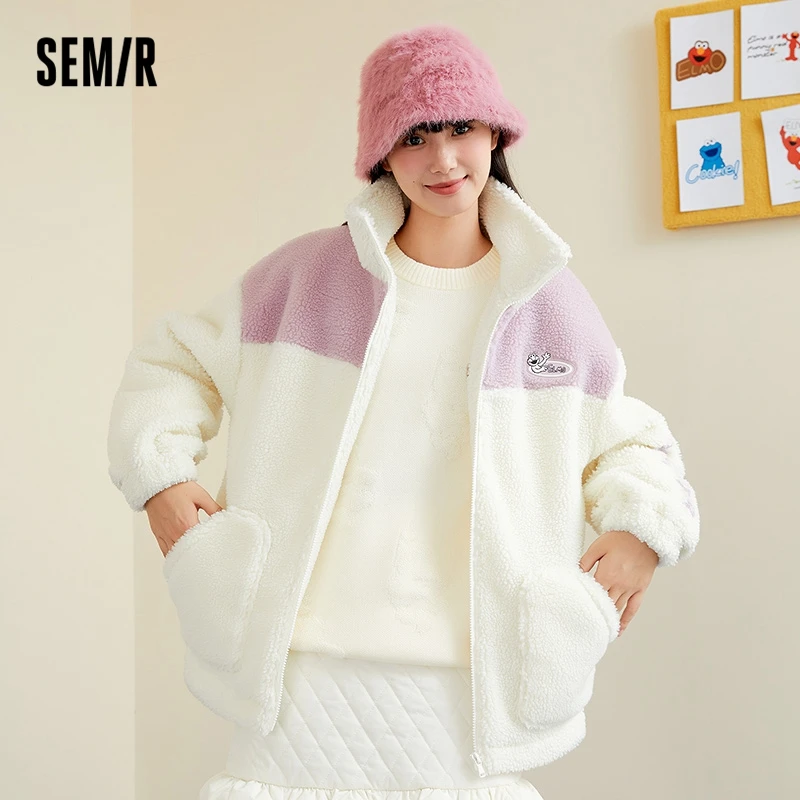 Куртка Semir Женская с воротником-стойкой, Свободный Топ из искусственной овечьей шерсти с вышивкой и надписью, зимняя верхняя одежда, 2022
Куртка Semir Женская с воротником-стойкой, Свободный Топ из искусственной овечьей шерсти с вышивкой и надписью, зимняя верхняя одежда, 2022